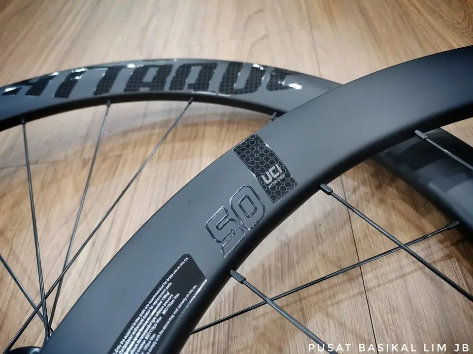 Attaque 50mm Disc Carbon Wheelset