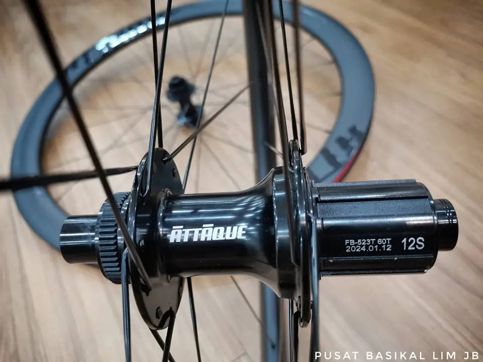 Attaque 50mm Disc Carbon Wheelset