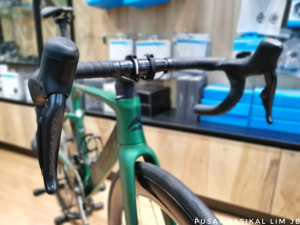 Merida Reacto 8000 Ultegra Di2 Carbon Road Bike......