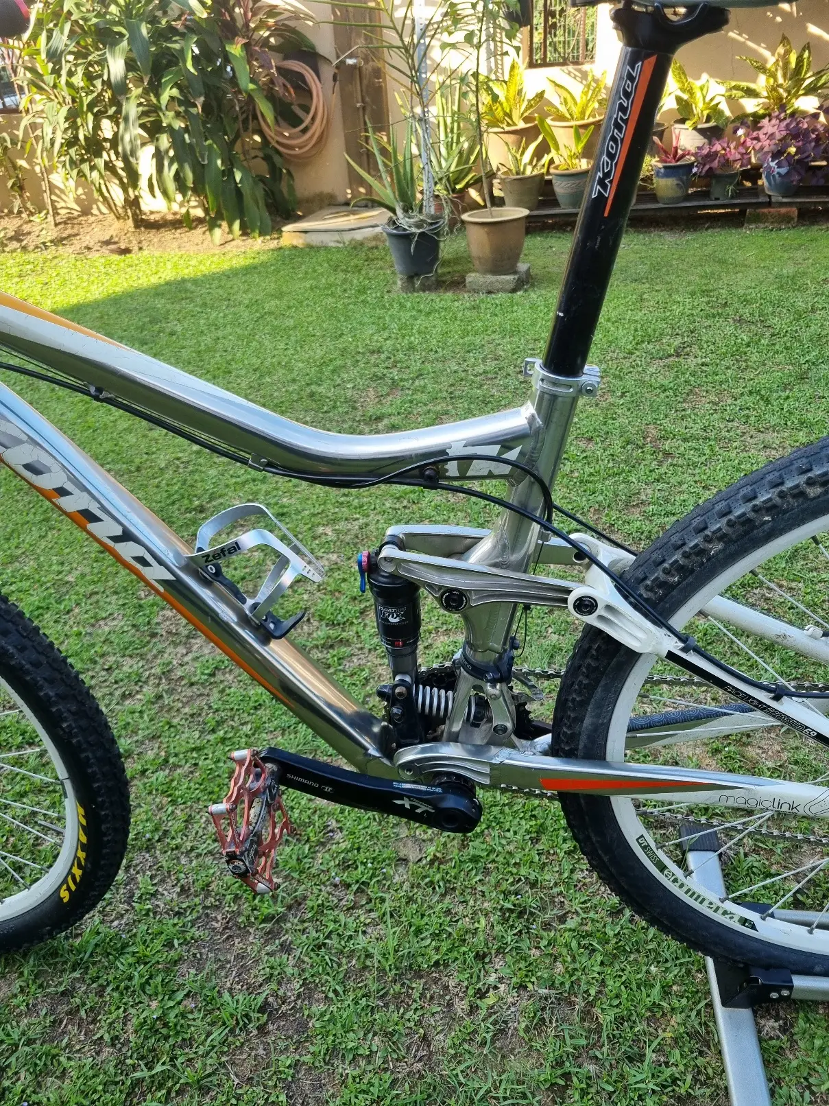 Kona 2+2 scandium full suspension cross country  26" MTB