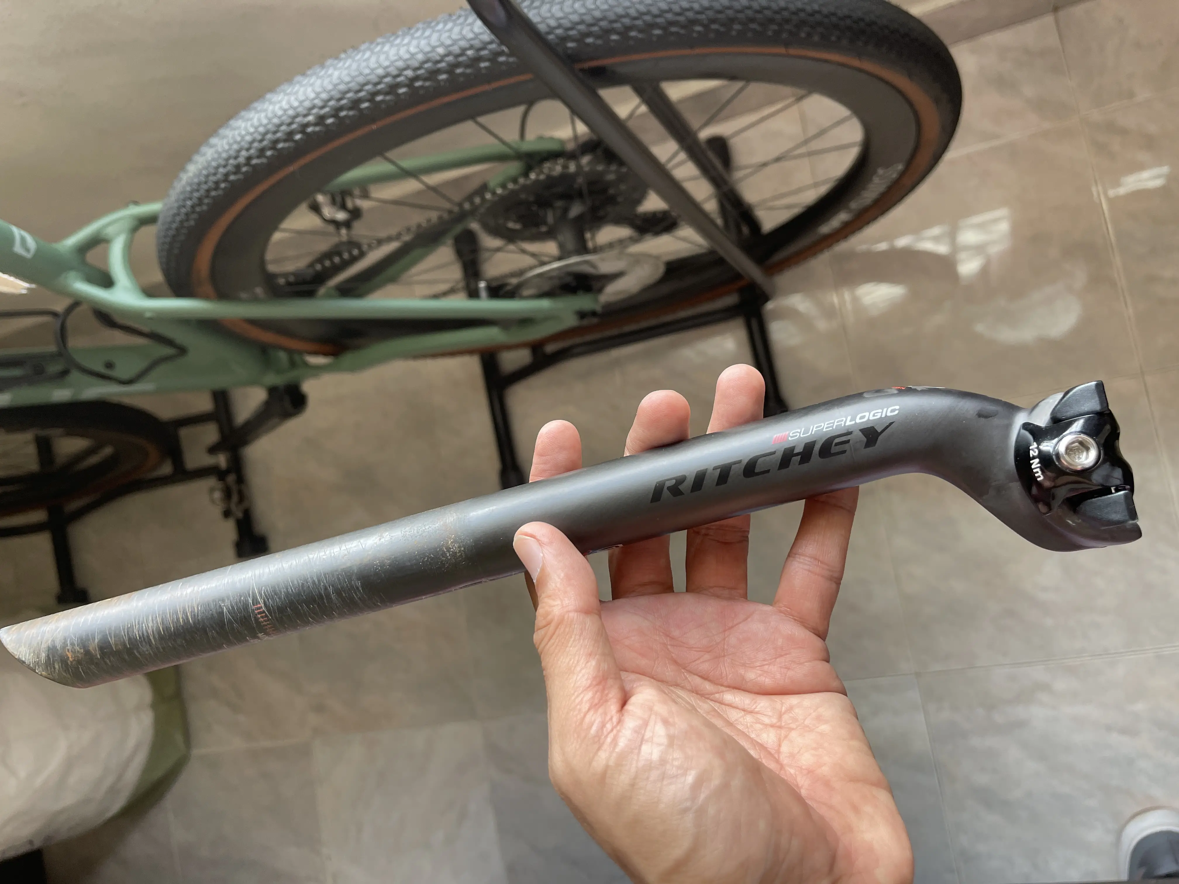 Ritchey carbon seat post
