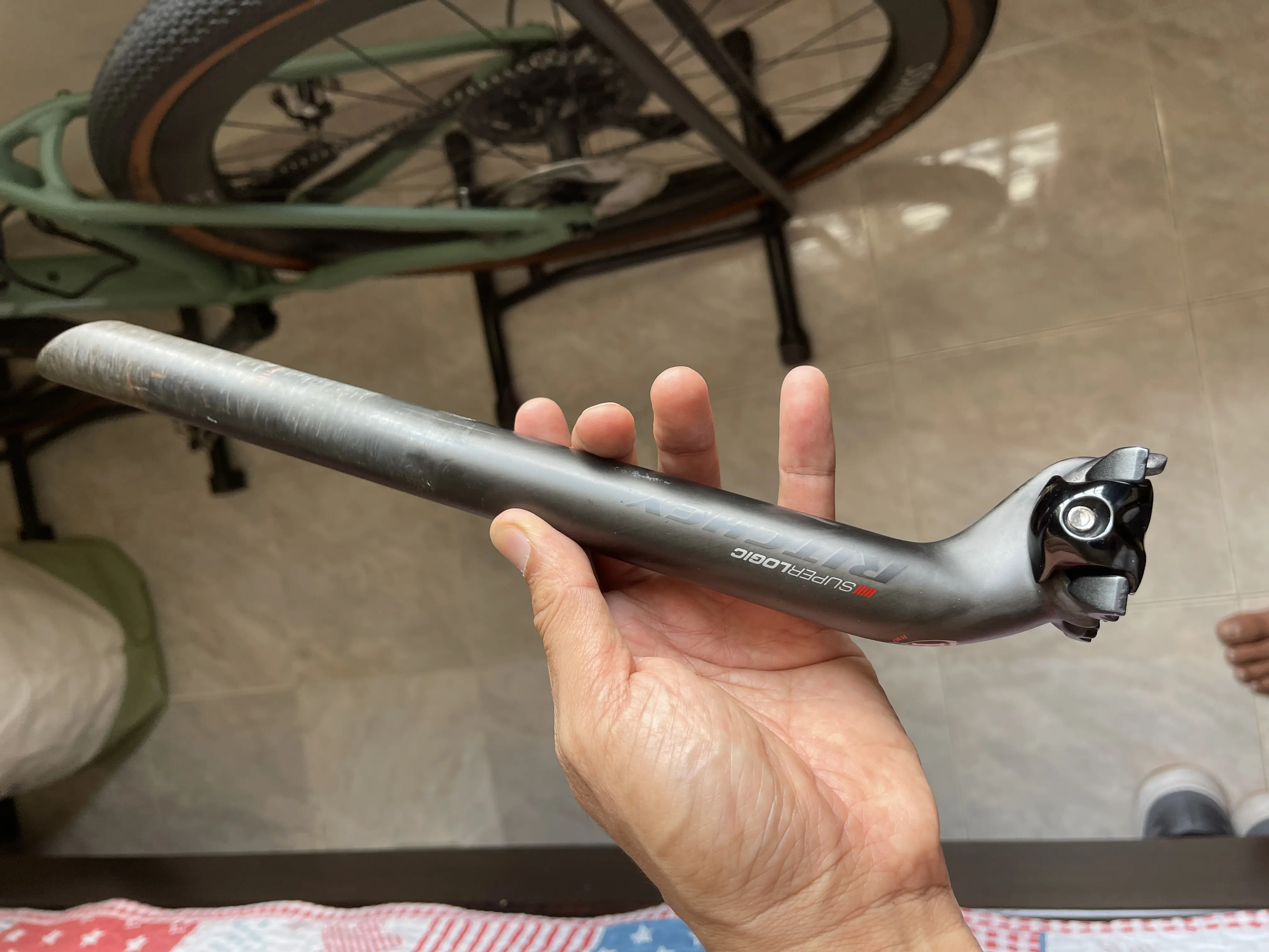 Ritchey carbon seat post