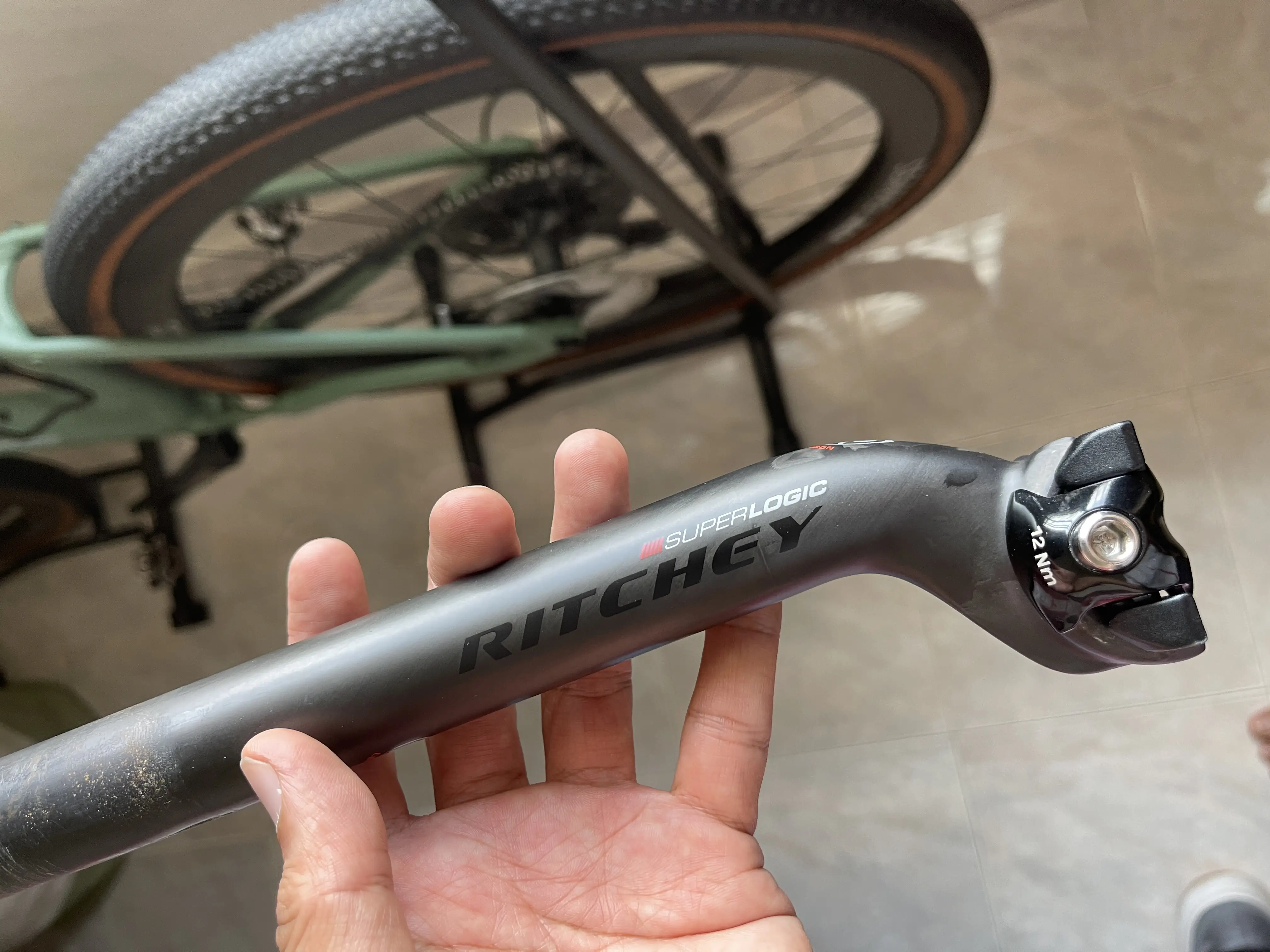 Ritchey carbon seat post