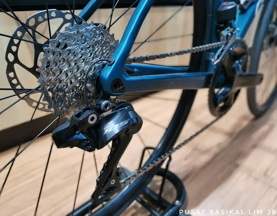 Colnago V3 105 DI2 Disc Road Bike.......