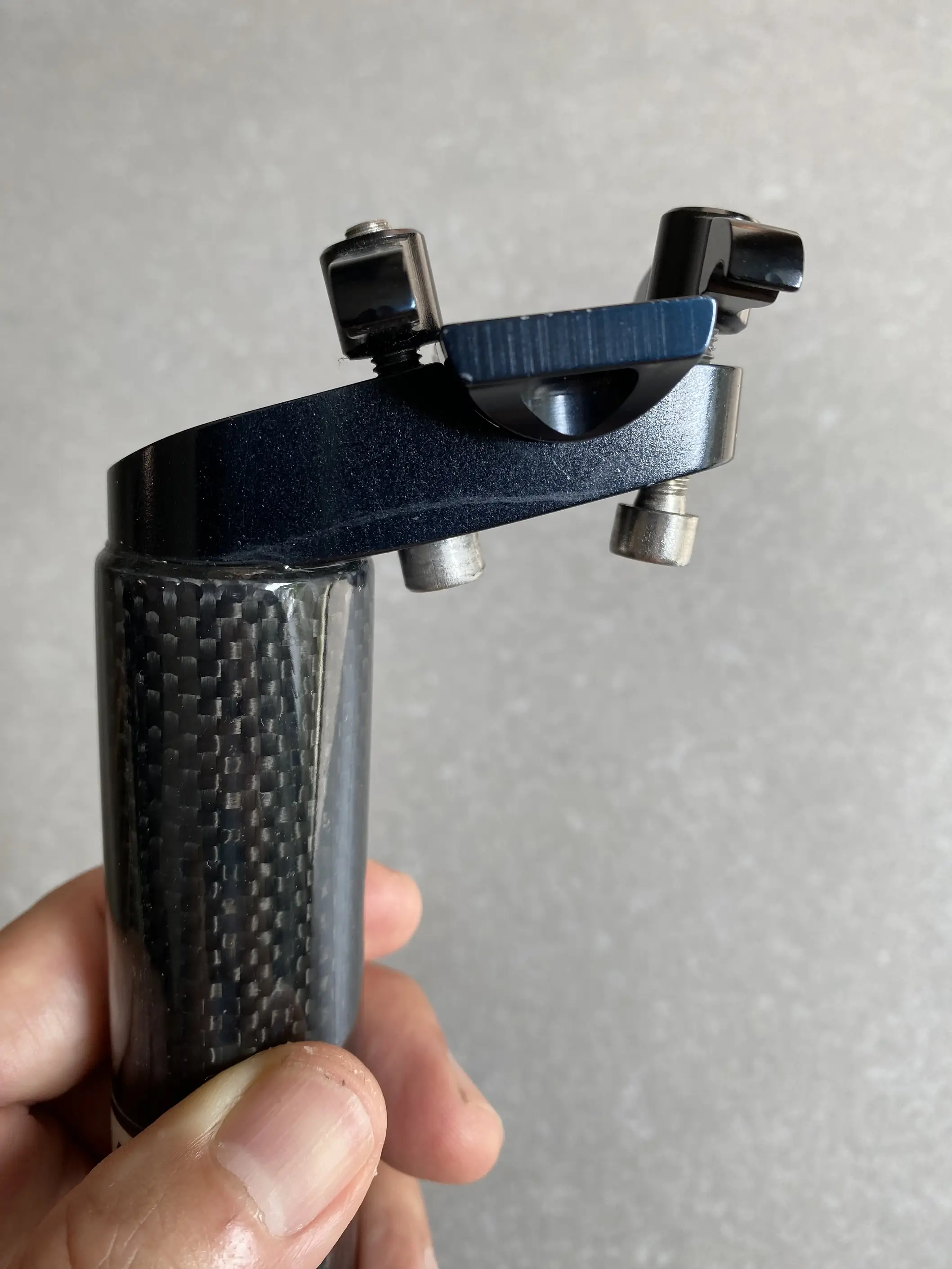 WR Compositi RS carbon seatpost, 37mm setback, 31.6mm x 350mm length