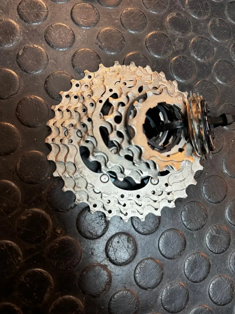 Shimano Ultegra R8020 (Disc 11Speeds) Used !!