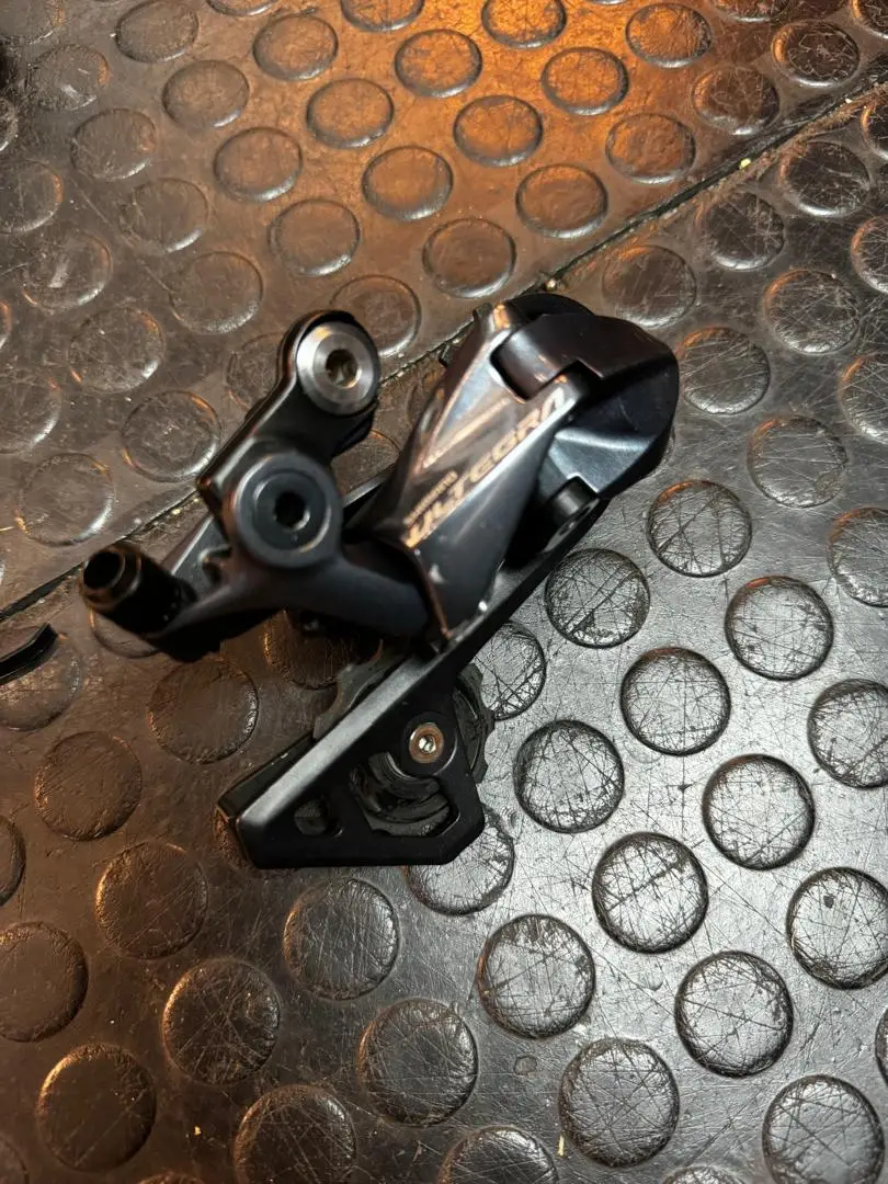 Shimano Ultegra R8020 (Disc 11Speeds) Used !!