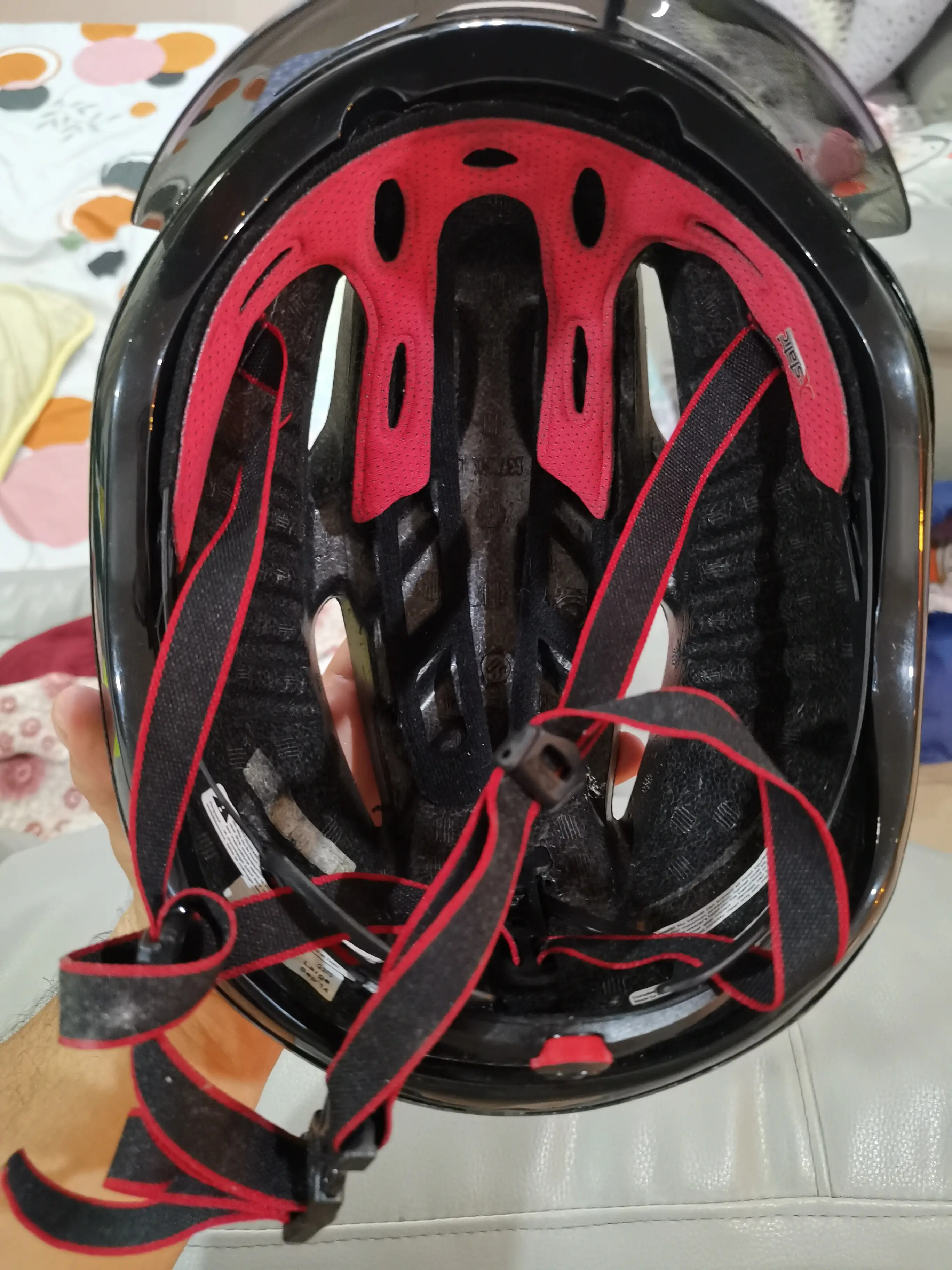 GIRO AIR-ATTACK SHIELD HELMET