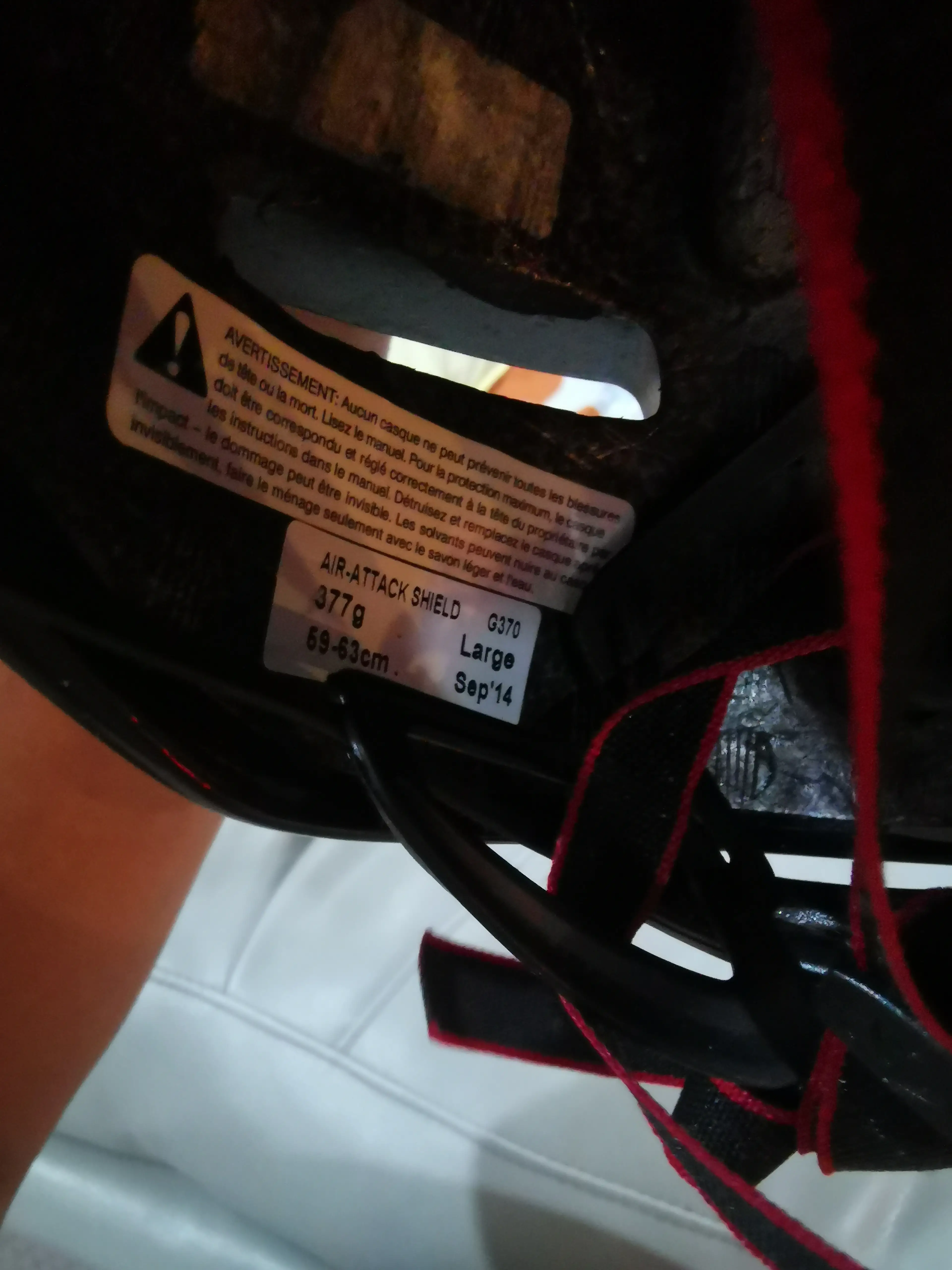 GIRO AIR-ATTACK SHIELD HELMET