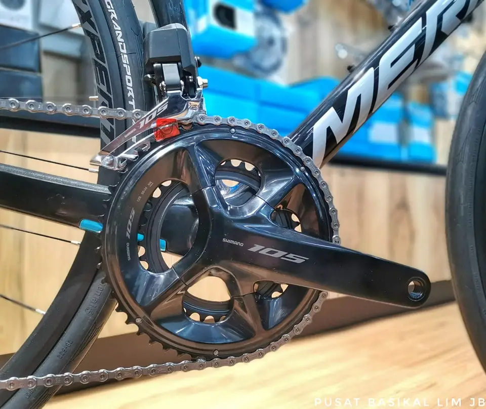 Merida Scultura 6000 Shimano 105 DI2 Disc .......