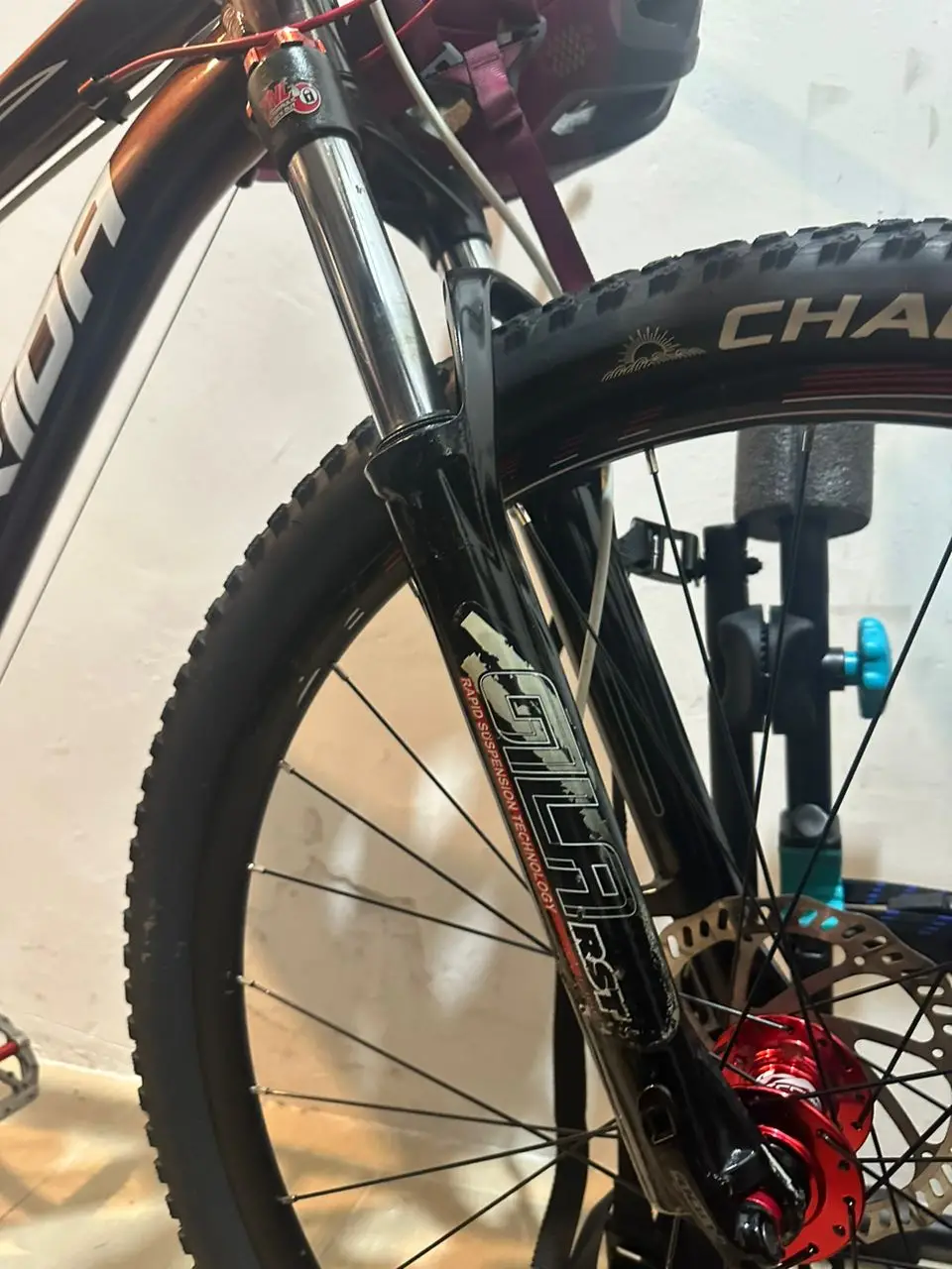 Merida HFS XC Hardtail Mountain Bike