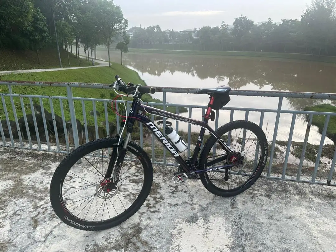 Merida HFS XC Hardtail Mountain Bike