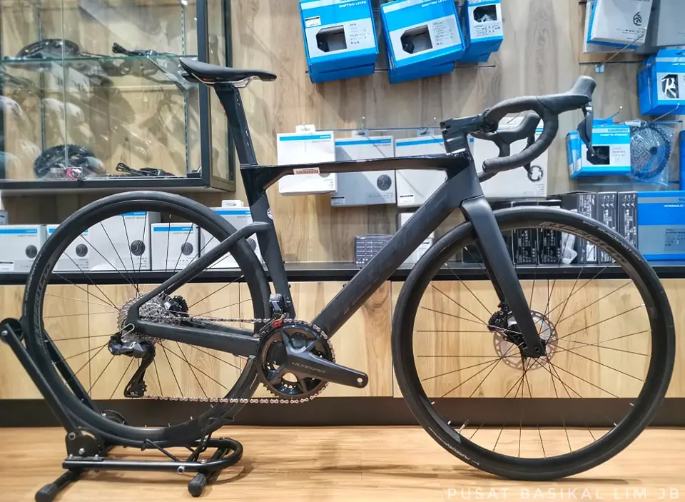 Merida Reacto 6000 Ultegra Di2 Carbon Road Bike......