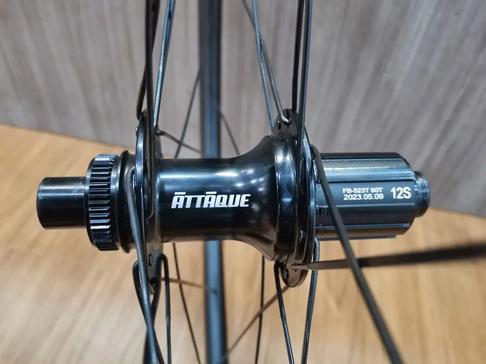 Attaque 45mm Disc Carbon Wheelset