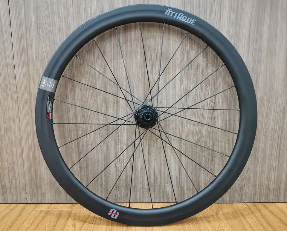 Attaque 45mm Disc Carbon Wheelset