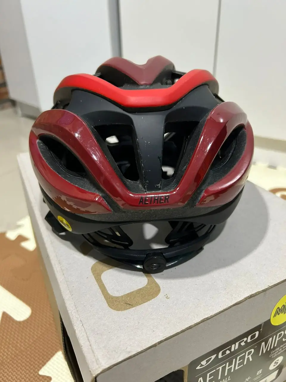 Giro aether Mips S size