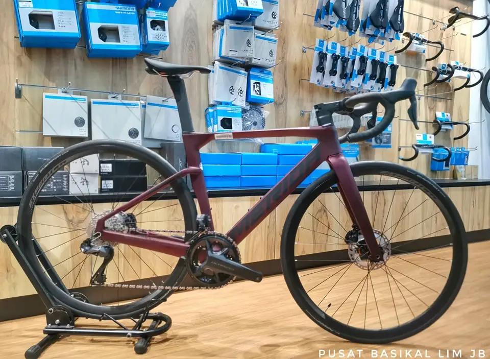 Merida Reacto 6000 Ultegra Di2 Carbon Road Bike.........