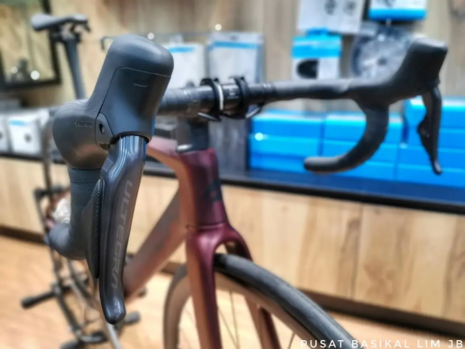 Merida Reacto 6000 Ultegra Di2 Carbon Road Bike.........