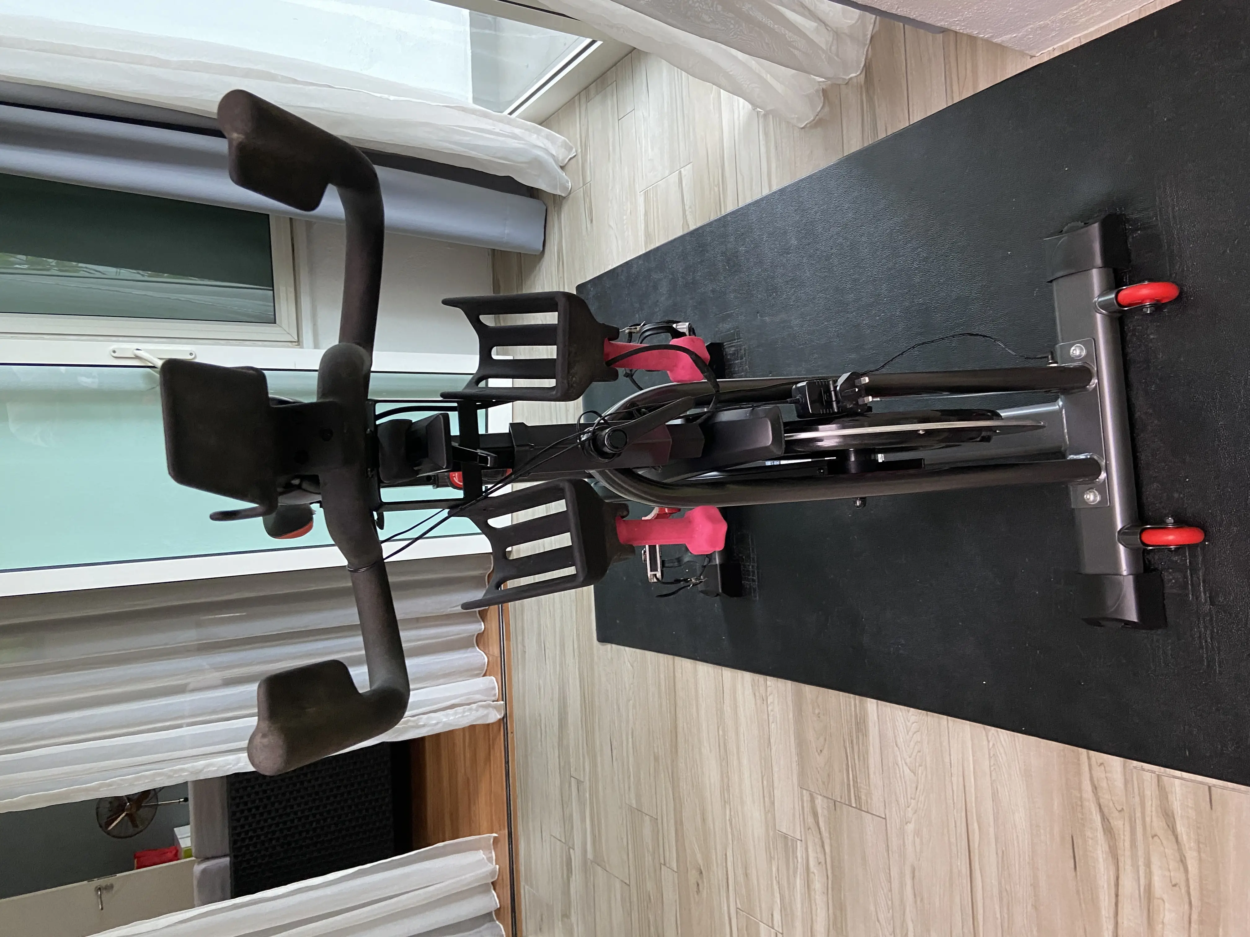 Good Condition Schwinn IC8 Indoor Bike