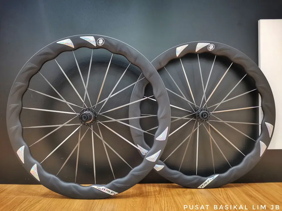 Tukus C52Evo-4R Carbon Wheelset