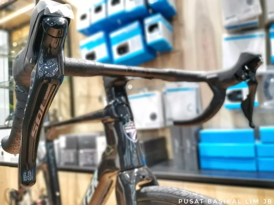Twitter R10-105 Disc Carbon Road Bike.....