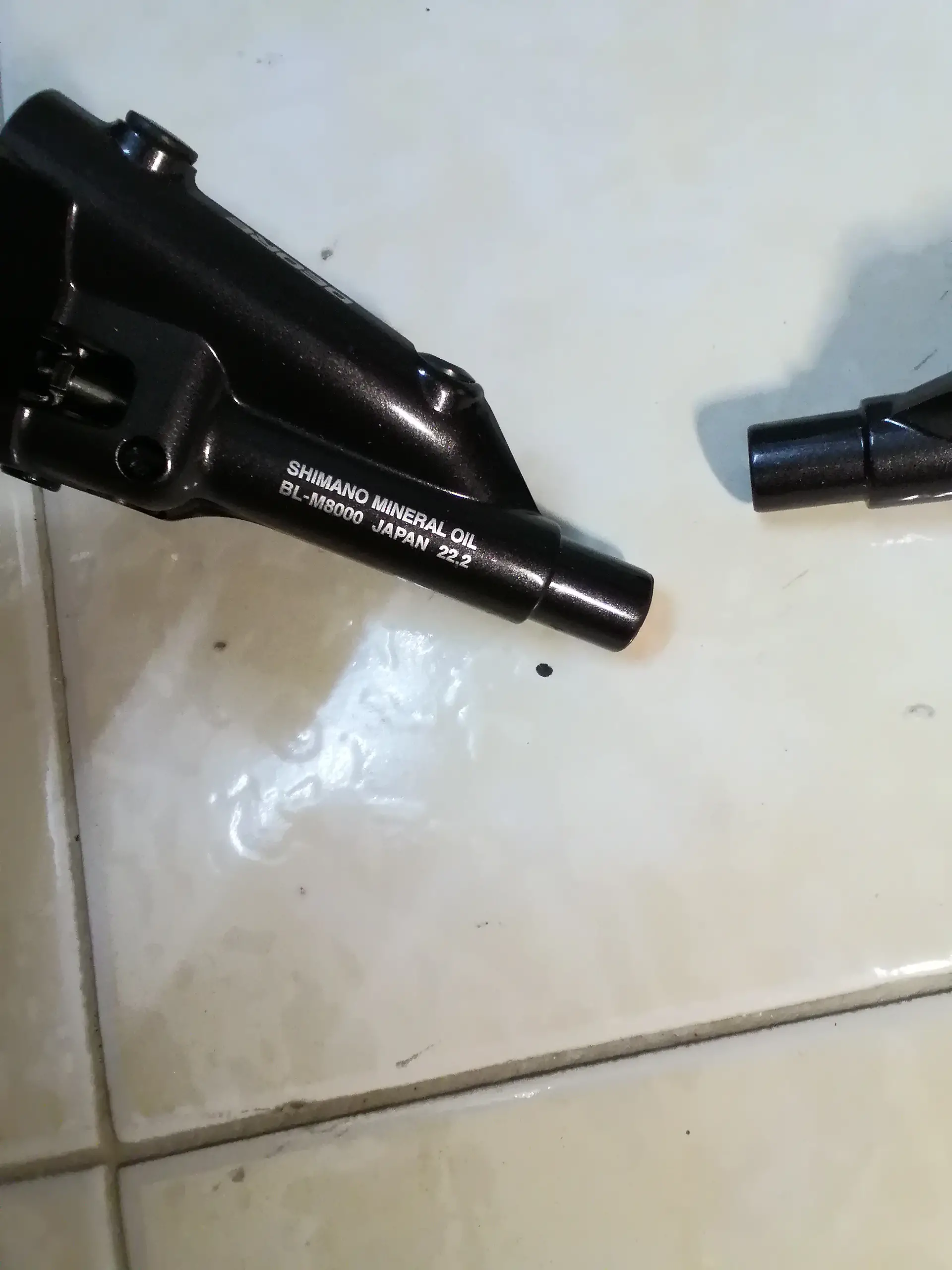 Shimano M8000 Brake Lever Set