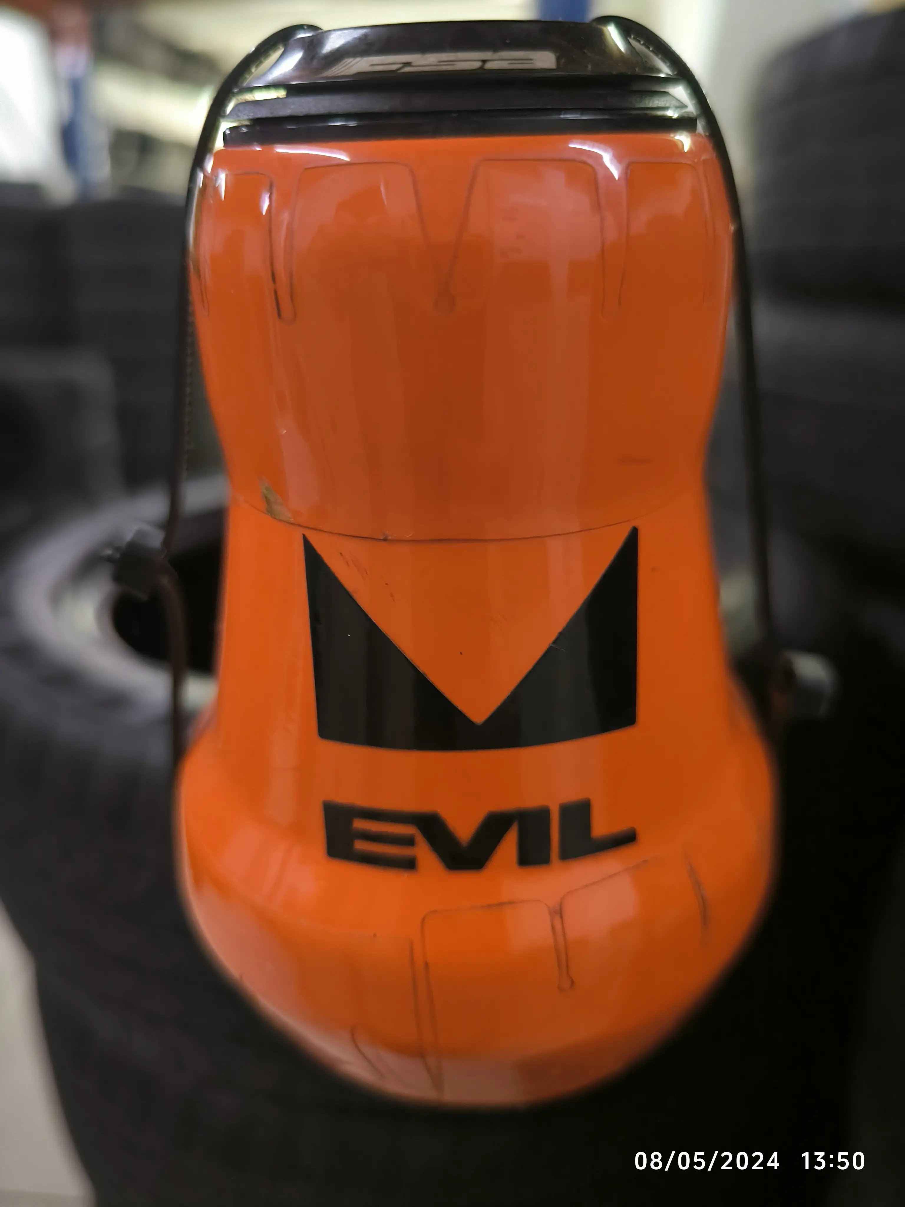 EVIL FOLLOWING MB 29 ER