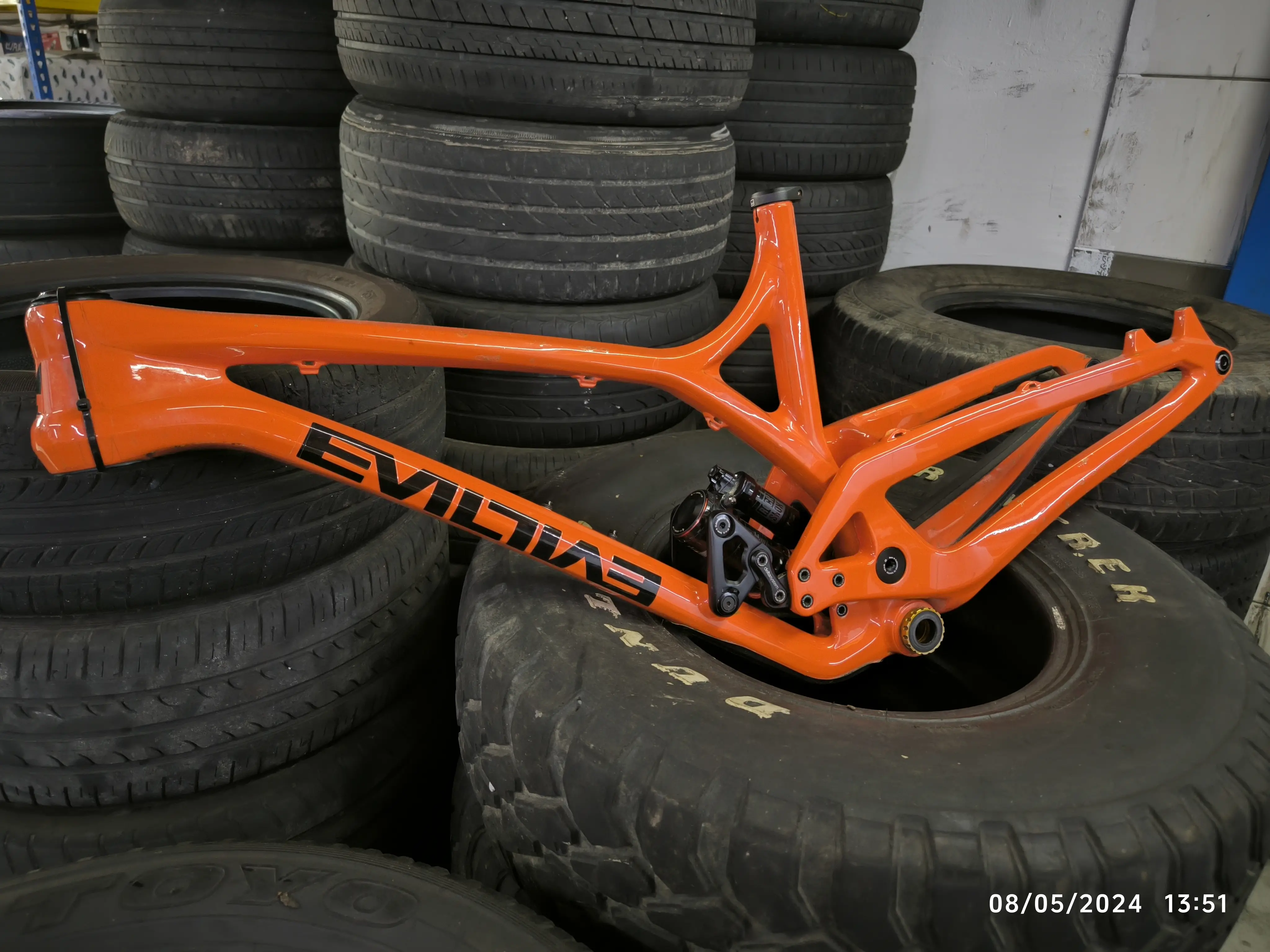 EVIL FOLLOWING MB 29 ER