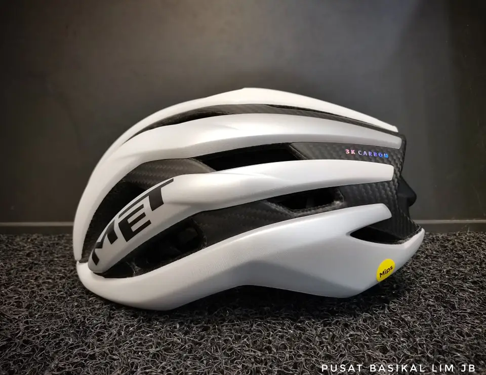 Met Trenta 3K Carbon MIPS Helmet..............