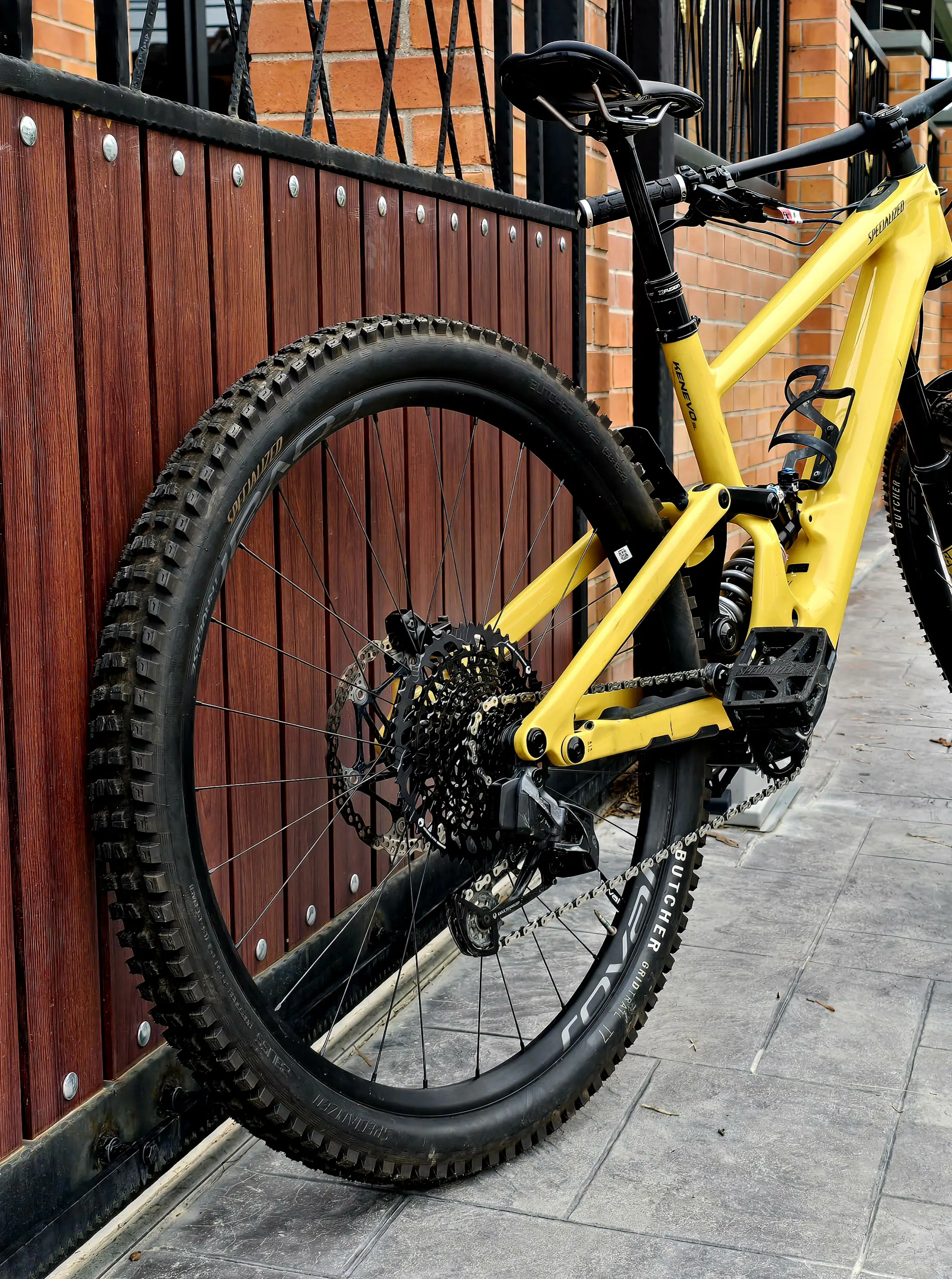 SPECIALIZED KENEVO SL 2023