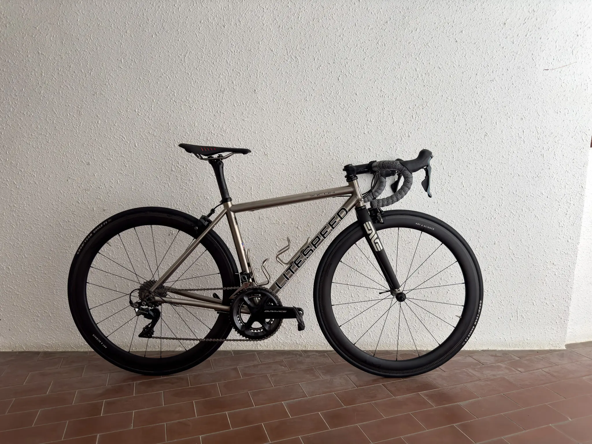 Litespeed Xicon Titanium Road Bike 2011 (Full bike)
