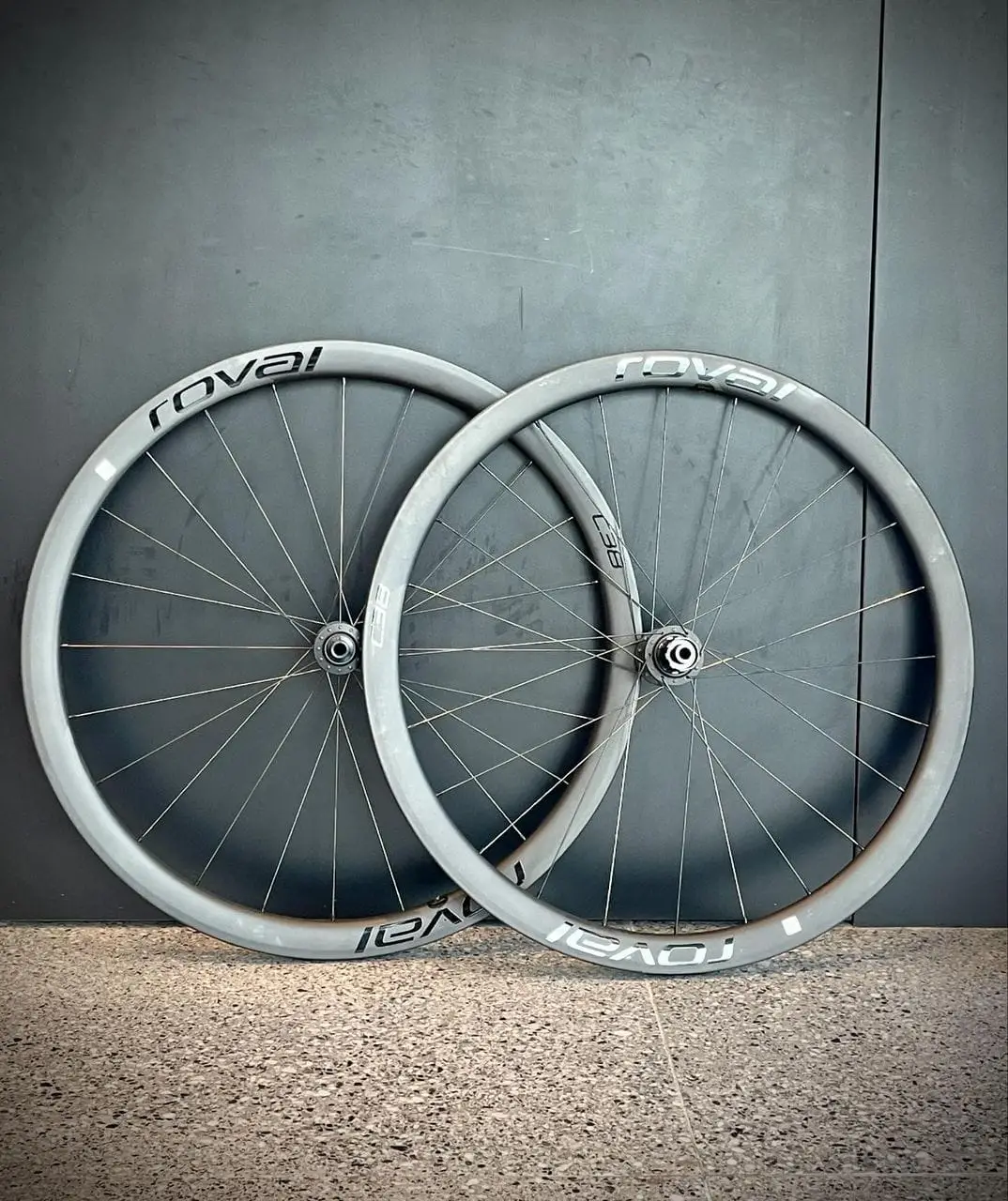 USED Roval Rapide C38 Carbon Wheelset