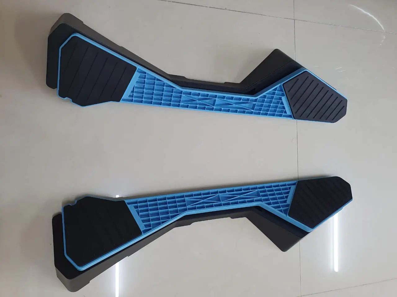 TACX NEO Motion Plates