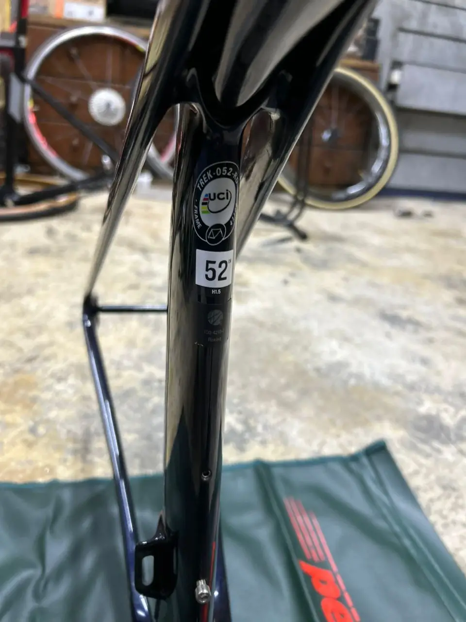Trek Madone  SL7 gen6 rim brake frameset
