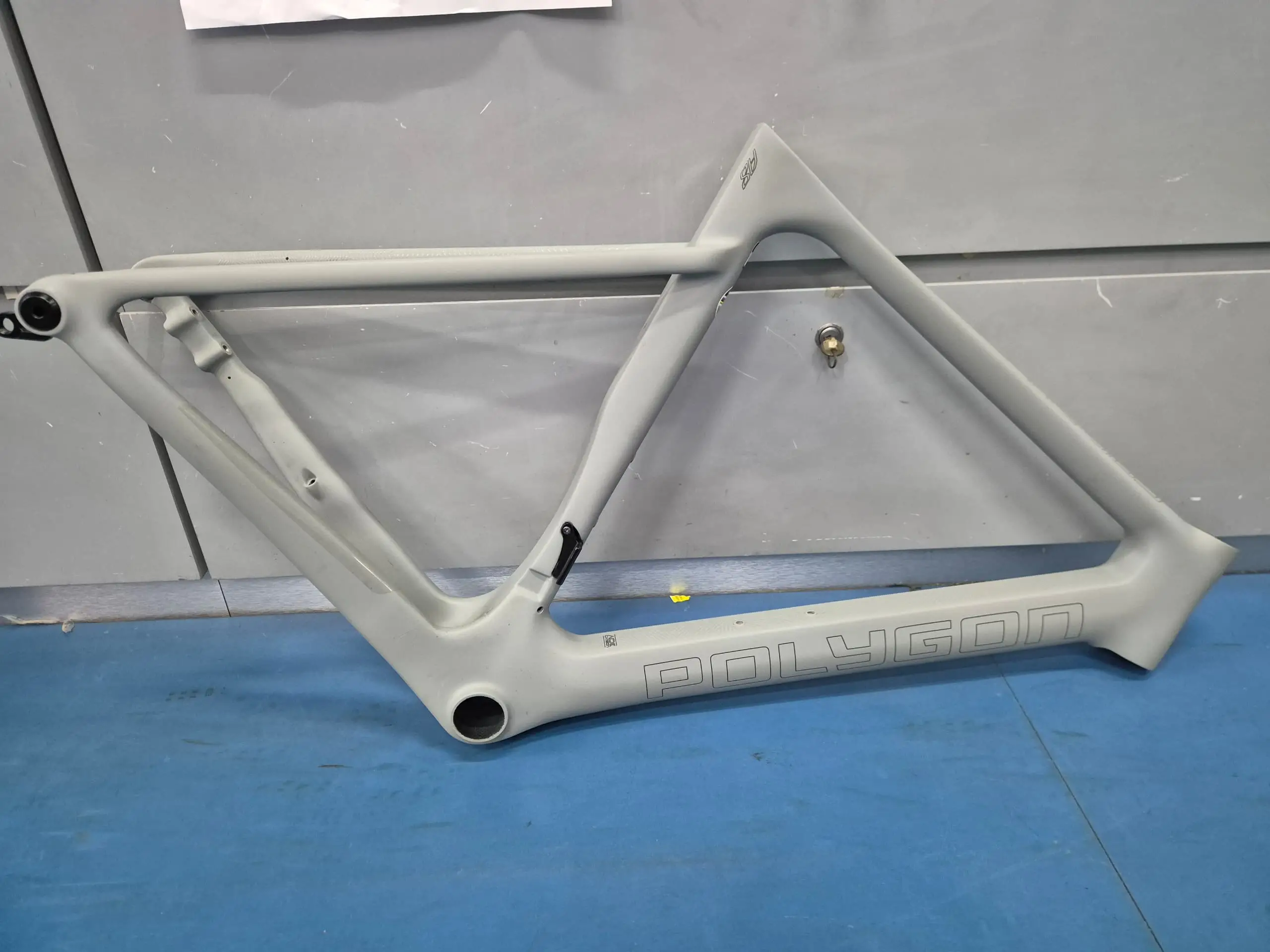 Polygon A8 (Disc) 2025 Framset Size S - (Brand New !!)