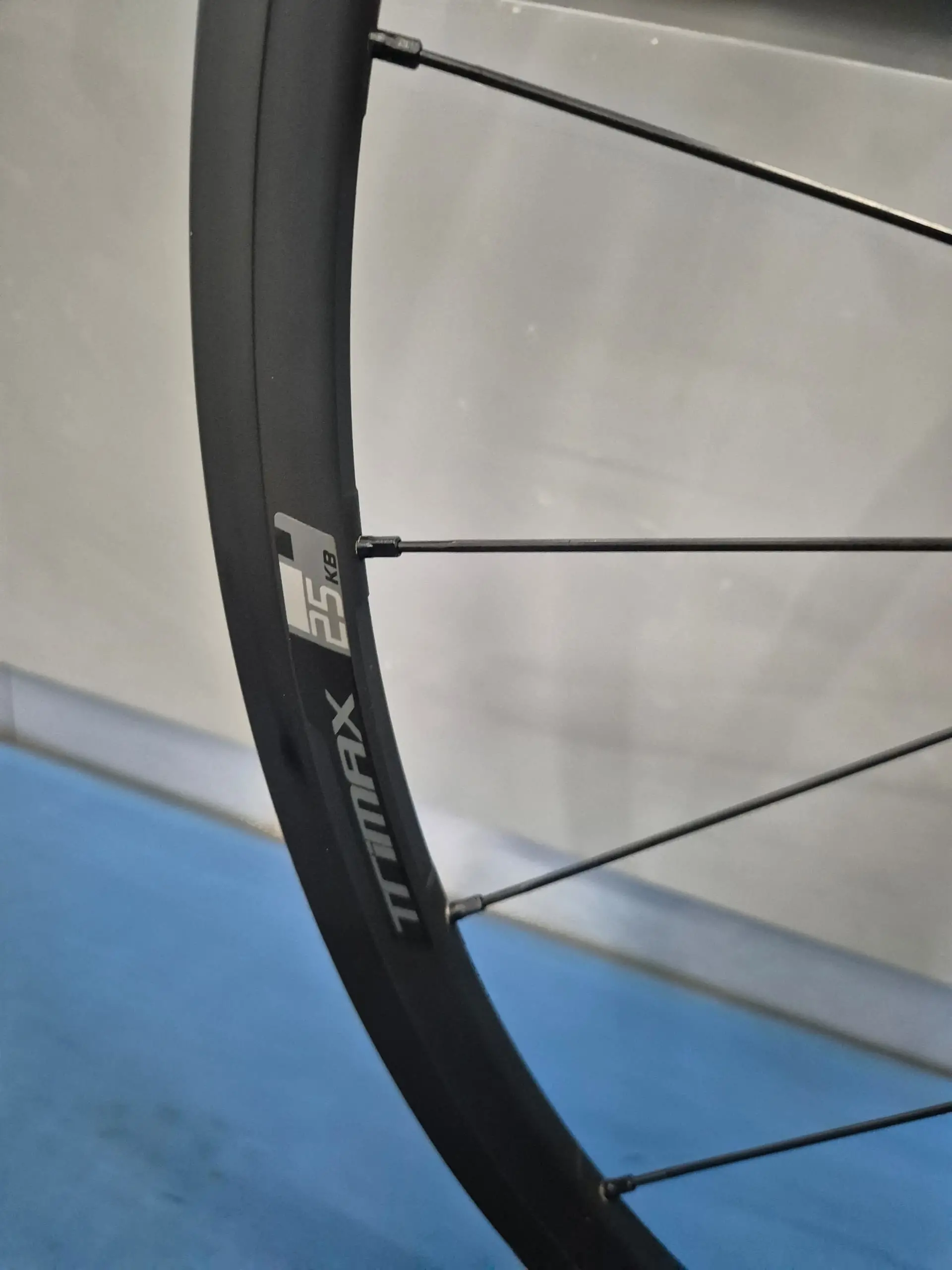 Vision Trimax 25KB (RimBrake) 1.42kg - Brand New !!