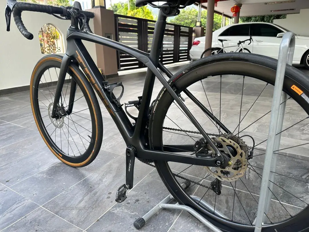 Trek Domane SL5 Gen3 Carbon 11speed 34/50T 11-34T Ride 10 times only