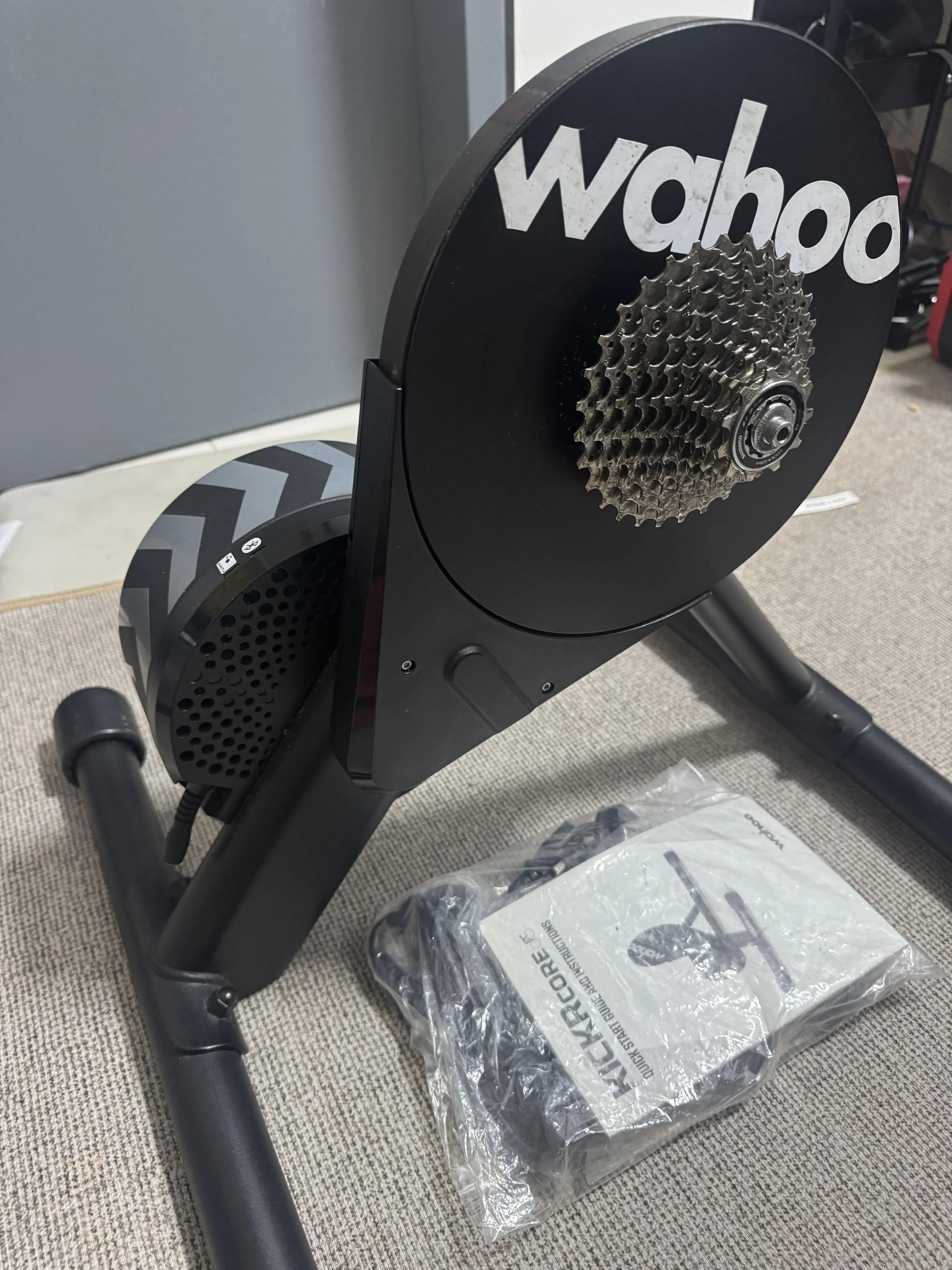 🚴‍♂️ Wahoo KICKR Core Smart Trainer – Excellent Condition! 🚴‍♀️