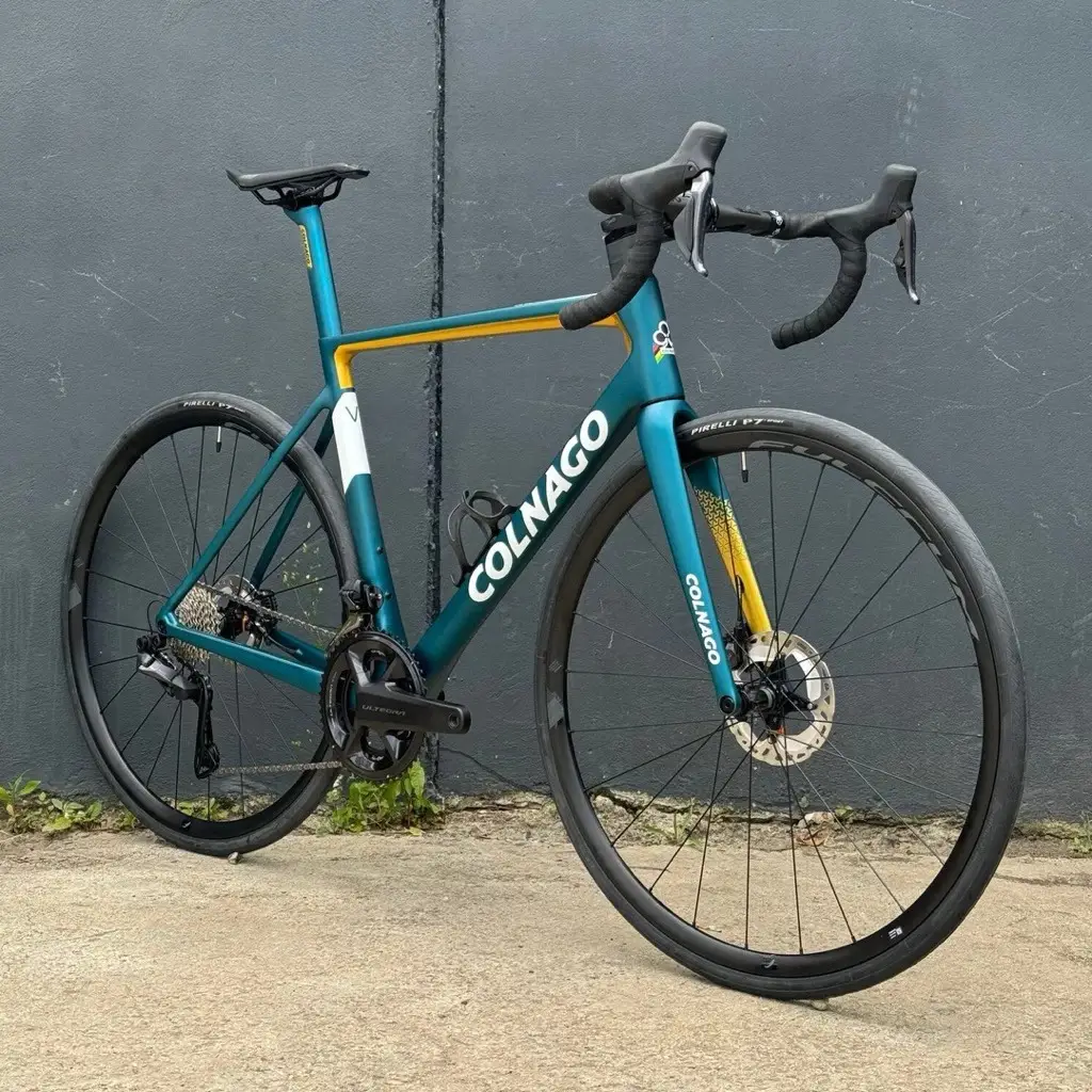 [Flash sale] Colnago V3 Ultegra Di2 Disc Shimano Ultegra Di2 12-Speed (R8170) – Carbon Frame Road Complete