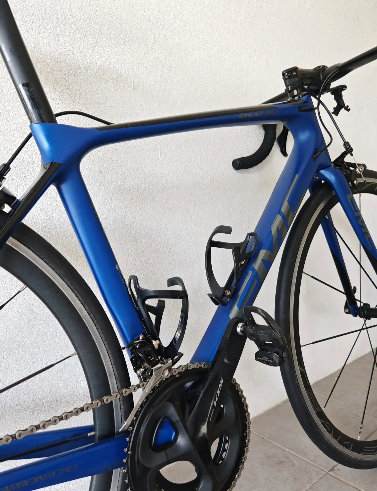 EMC R1.7 Carbon 47cm (R7000) 7.8kg (Like New!!)  WTS