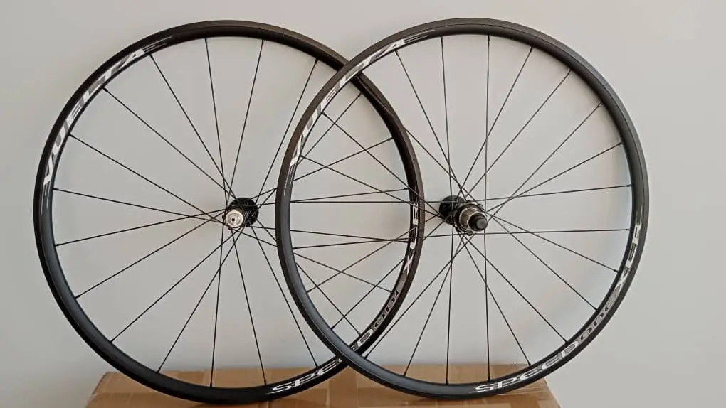 Road bike Giant Carbon Wheel