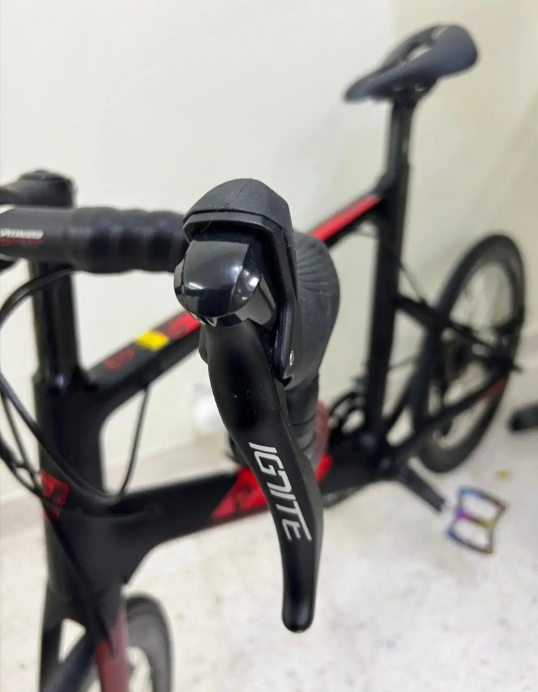 Java minivelo CL (Carbon) - Like new & Clean