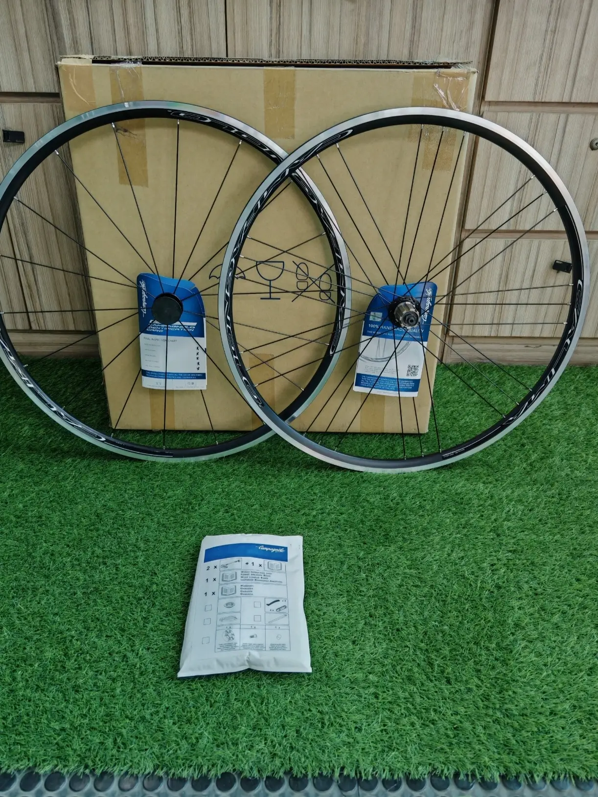 Campagnolo Calima - C17 (RimBrake; Clincher) - (Brand New !!!)