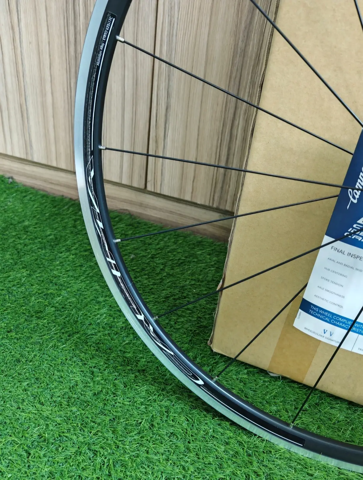 Campagnolo Calima - C17 (RimBrake; Clincher) - (Brand New !!!)