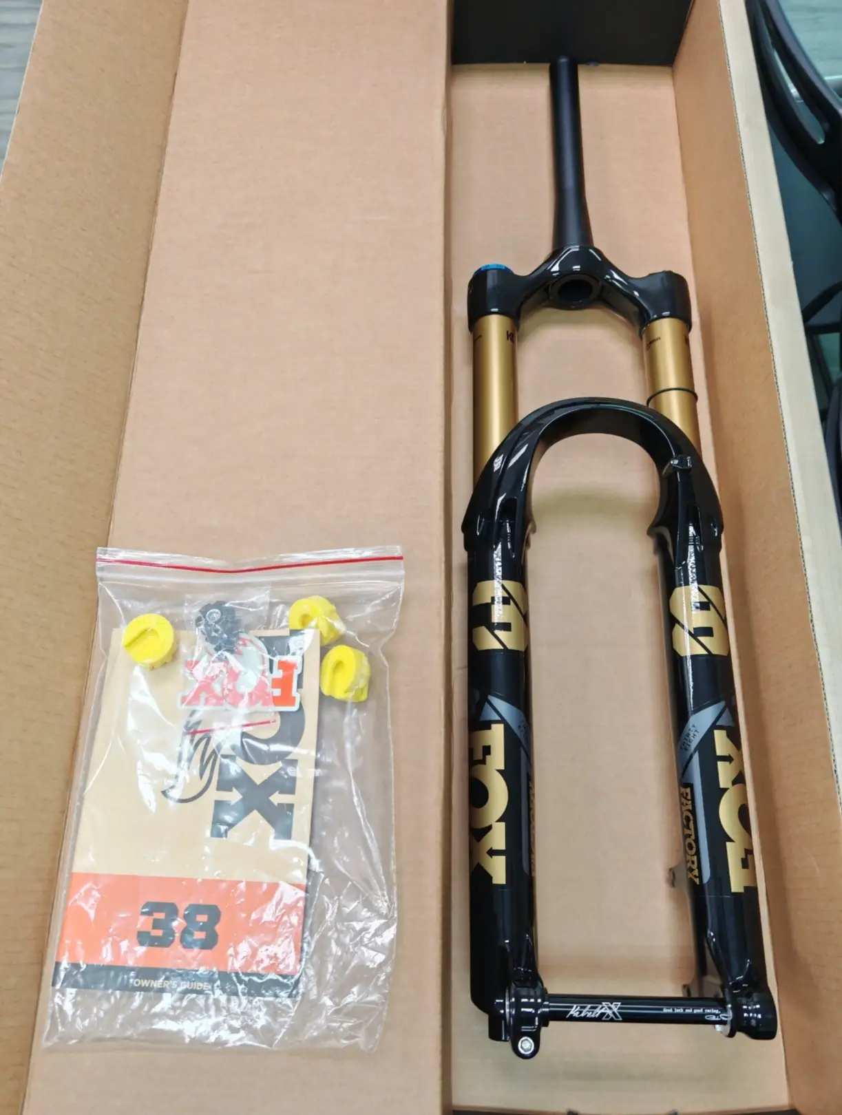 2026 Fox Factory 38 Float (29er/27.5+) 170mm GRiPX2 - Brand New !!!