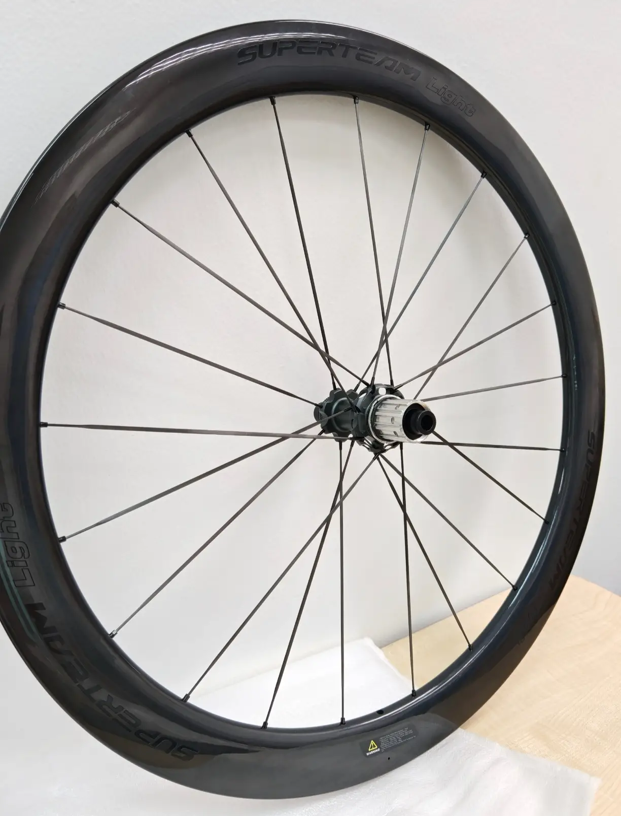 SuperTeam Carbon 1.1kg Wheelset YUYAN Light 50MM With Carbon Spokes (HG) – Brand New !!!
