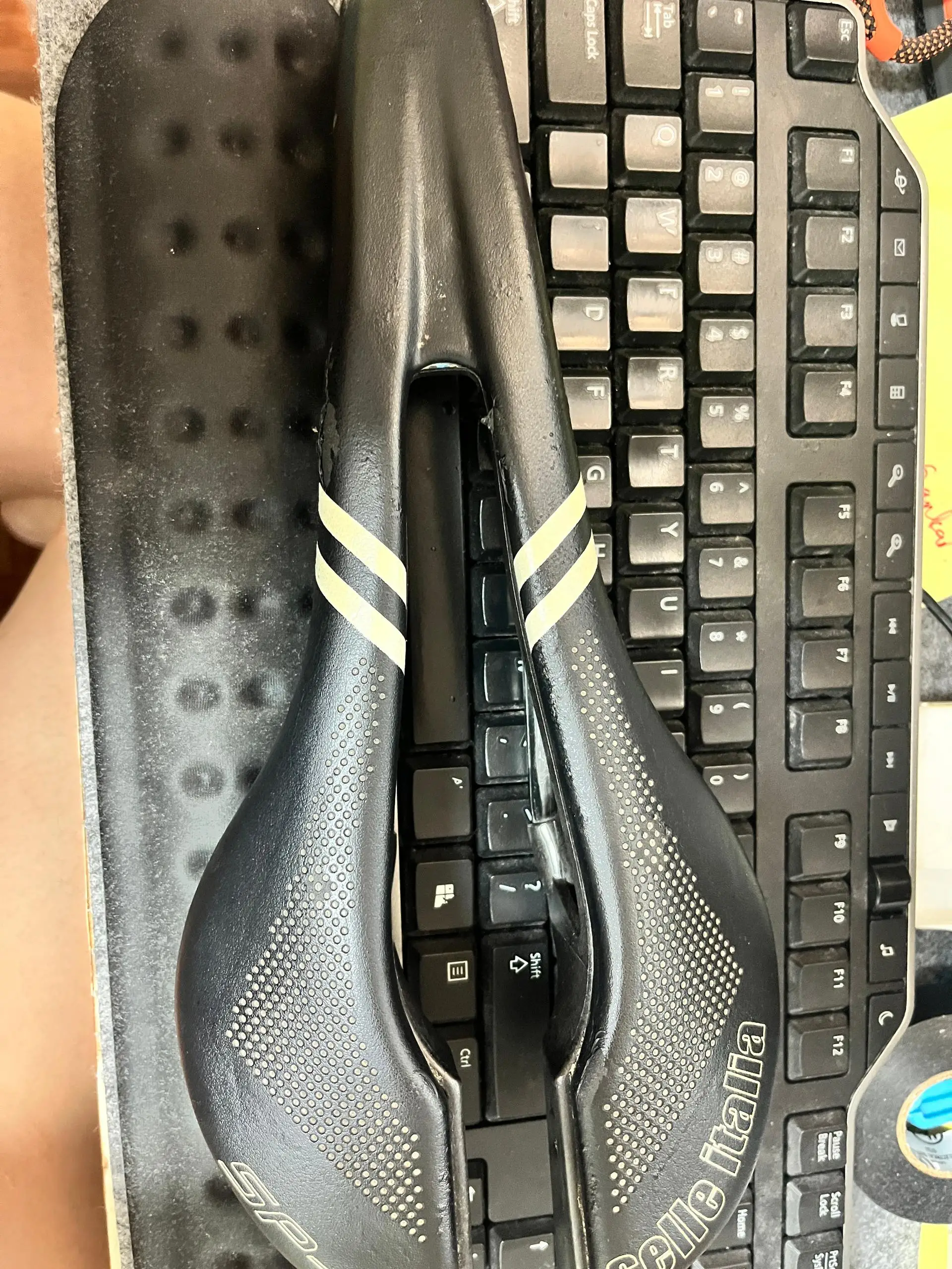 Selle Italia SP-01 Superflow Carbonio