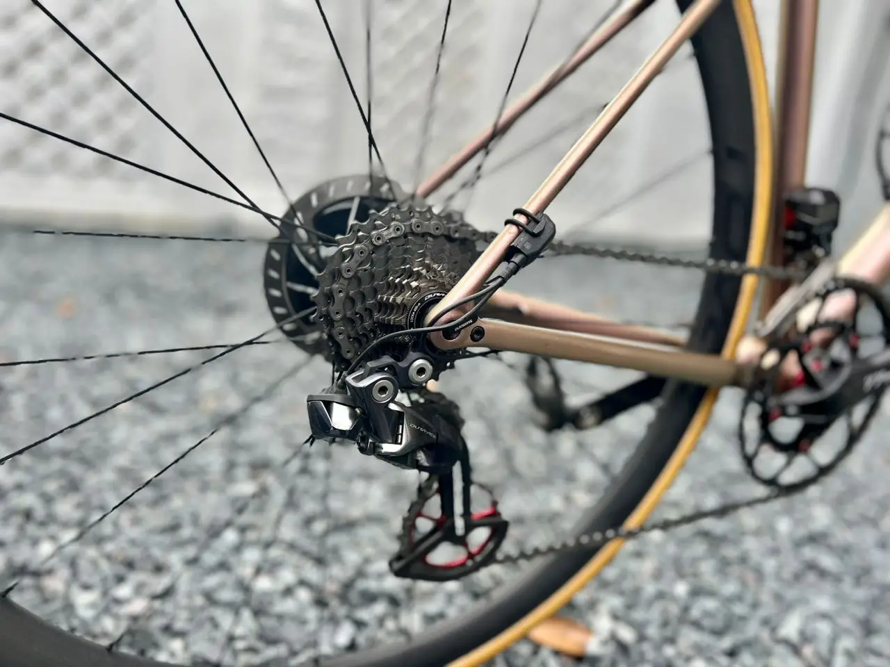 🚴‍♂️ S-Works Aethos – The Ultimate Lightweight Road Machine