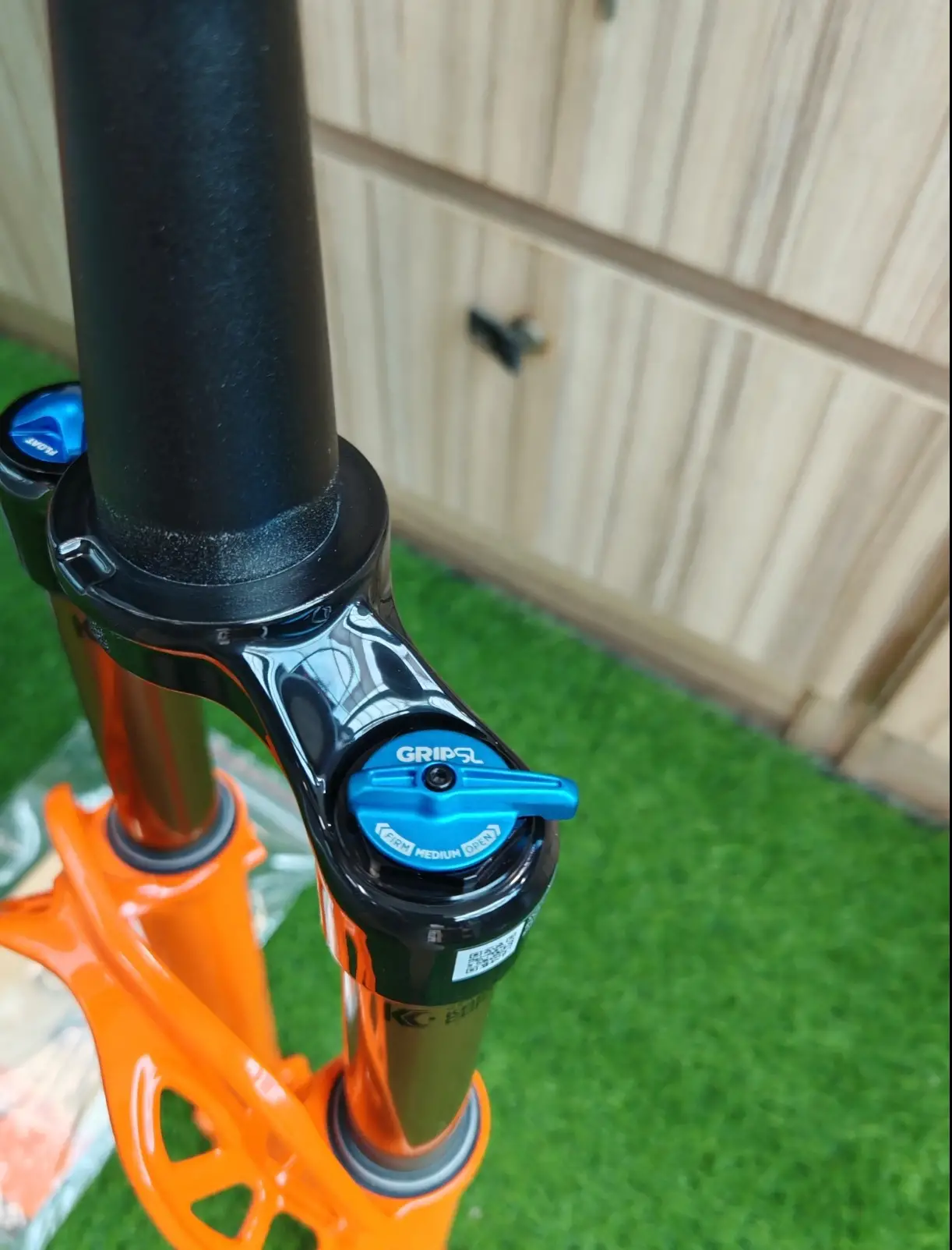 Fox Factory 32 Float Grip SL(29er) 100mm - (Brand New )