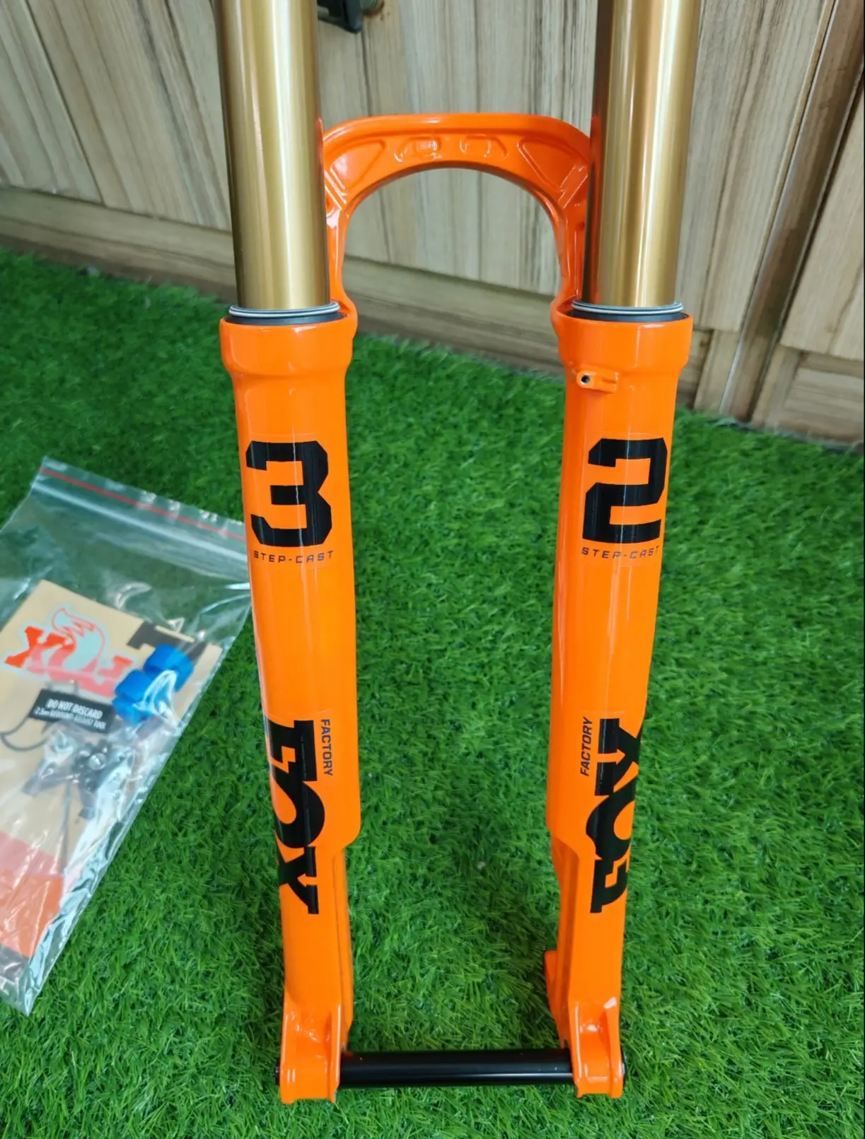 Fox Factory 32 Float Grip SL(29er) 100mm - (Brand New )